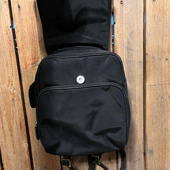 Wilson Mini Backpack - Picture 6 of 10